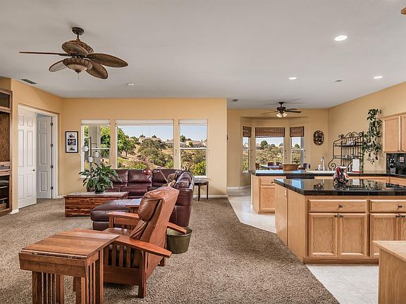 4th image of 2405 Cody Ct