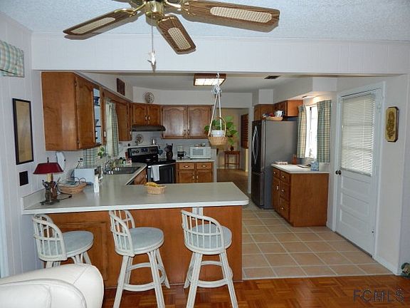 5th image of 39 Cloverdale Ct N