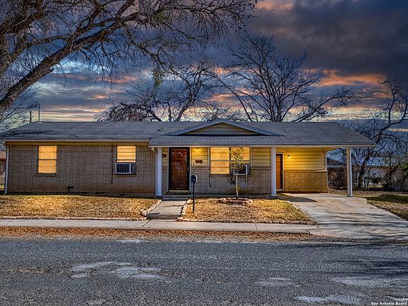 2nd image of 818 John F. Kennedy Dr.