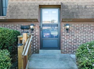 3610 Candlewyck Club Dr APT C, Florissant, MO 63034