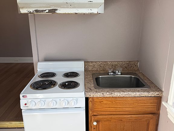 2nd image of 45 S Washington St APT 3