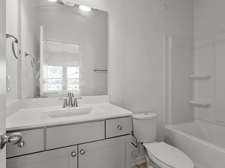 1018 Salt Glaze Ln — Photo 3