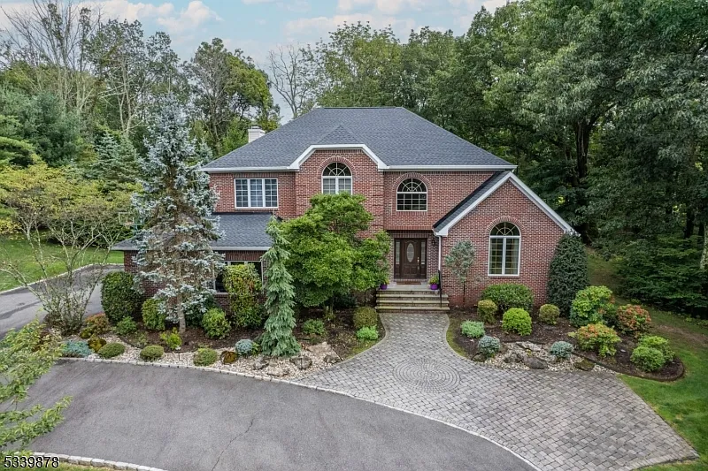 7 Evergreen Ct photo 1