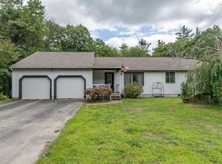 14 Levesque Ln, Mont Vernon, NH 03057