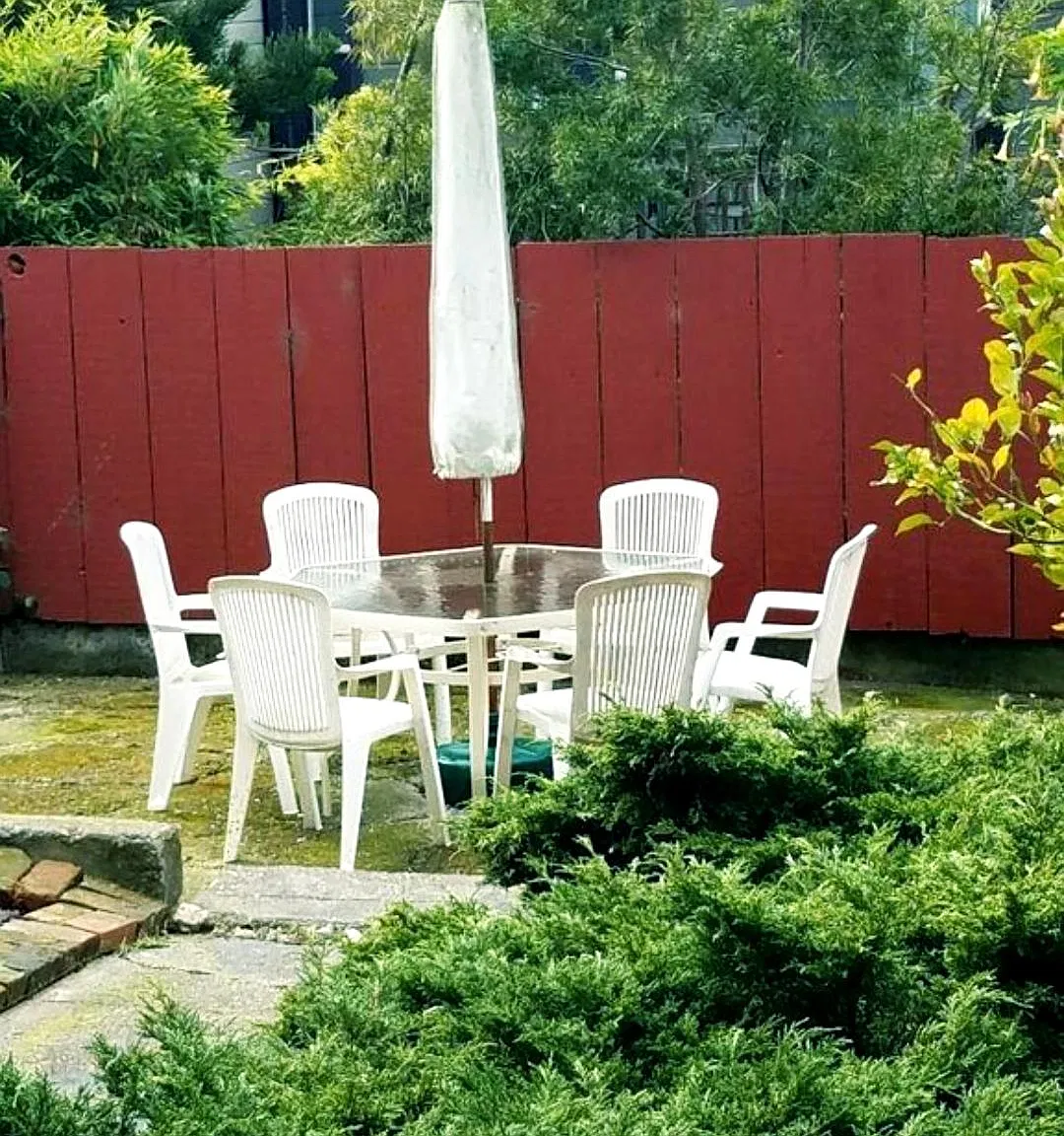 Studio, 425 sqft, $3,600 — Photo 1