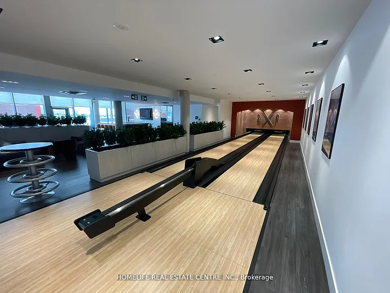 5 Wellington St S #605 — Photo 35