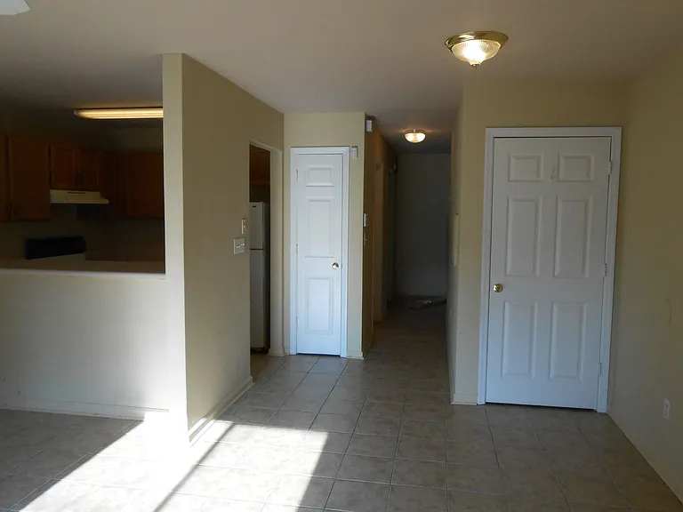 1909 E Bellevue Way — Photo 6