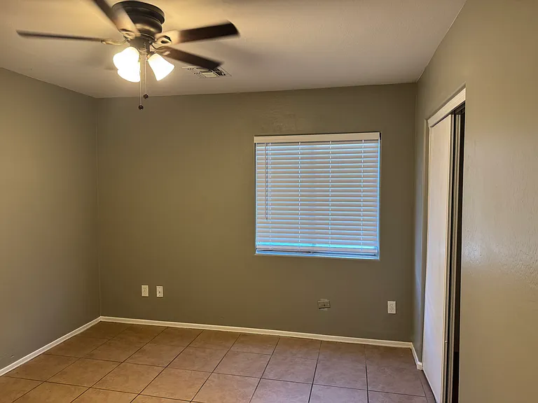 1523 W Nancy Ln — Photo 7