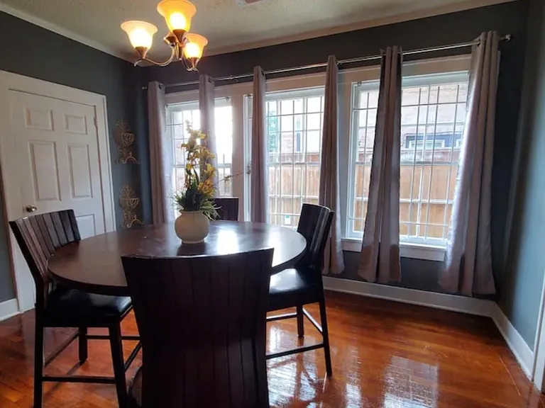 2322 Oakdale St — Photo 6