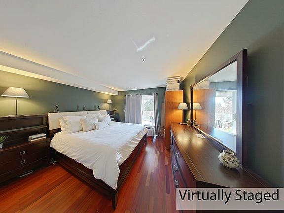 5th image of 11519 Burnett St #312