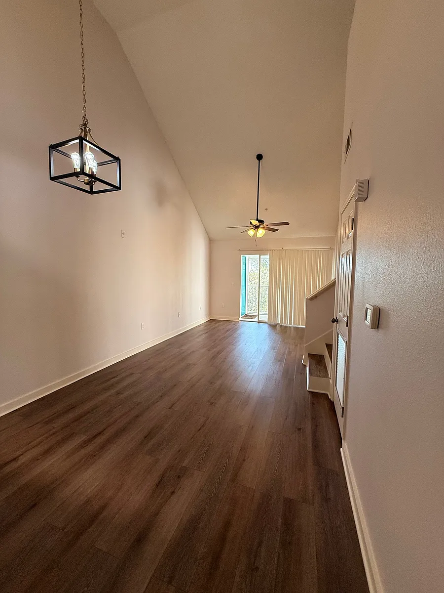 Building Photo - 4276 Calinda Ln #153