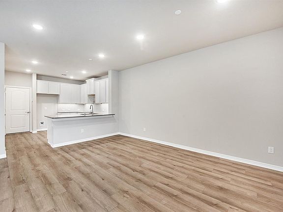 8005 Scanlan Trail