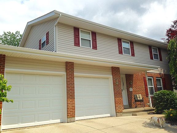 2nd image of 2584 Celia Dr