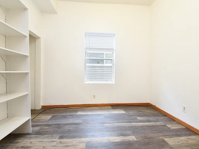 3332 W Le Moyne St — Photo 16