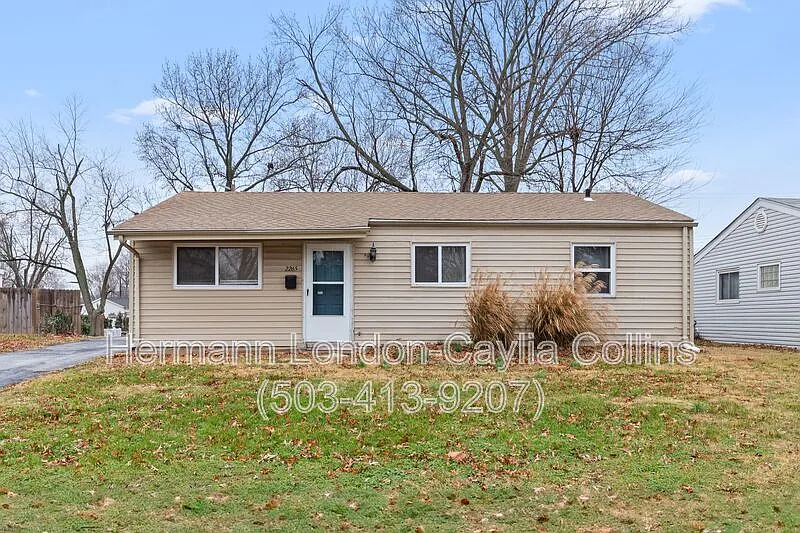 4 bed, 1.0 bath, 843 sqft, $1,360 — Photo 1