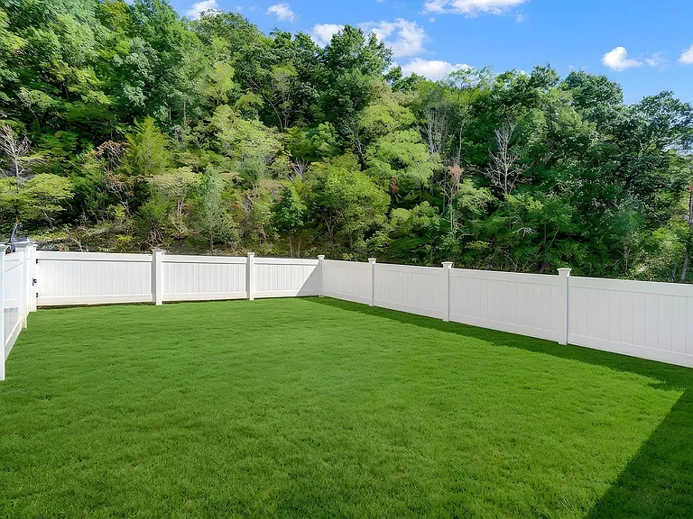 Cascade Ridge — Photo 13