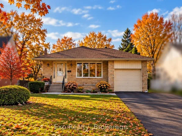 16 Applewood Dr, Belleville, ON K8P 4E2
