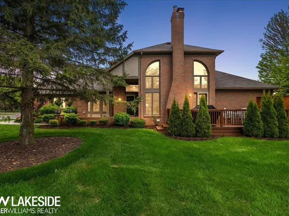 54700 Kingsley Ct, Shelby Township, MI 48316