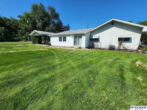 4558 N 18th St, Omaha, NE 68110