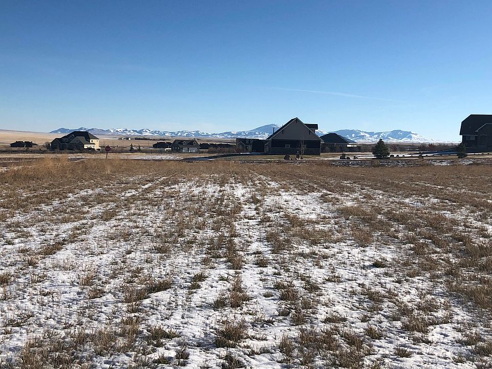 1st image of 8 Gold Mine Ln