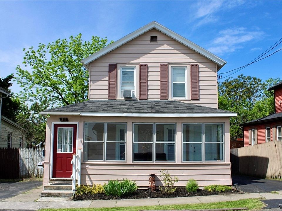 1st image of 211 Pharis St