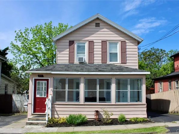 211 Pharis St, Syracuse, NY 13204