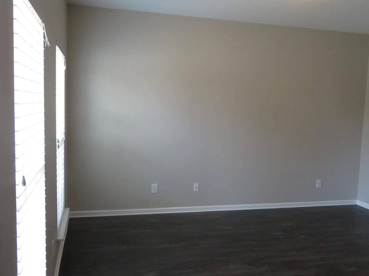 2 bed, 2.5 bath, 1711 sqft, $1,950 — Photo 4