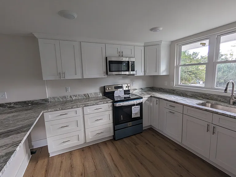 170 W Cherokee St — Photo 8