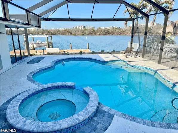 8065 Lagoon Rd, Fort Myers Beach, FL 33931