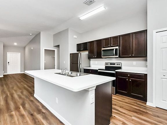 2nd image of 1140 Haven Ave S