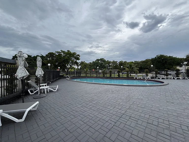 8000 Colony Cir S #30516 — Photo 14