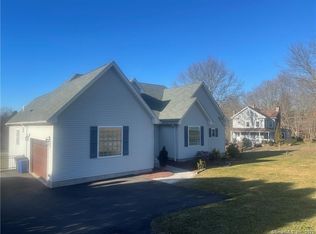 103 Pond Hill Rd, North Haven, CT 06473