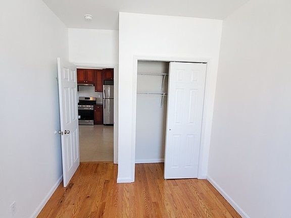 5th image of 24-12 35th St #B