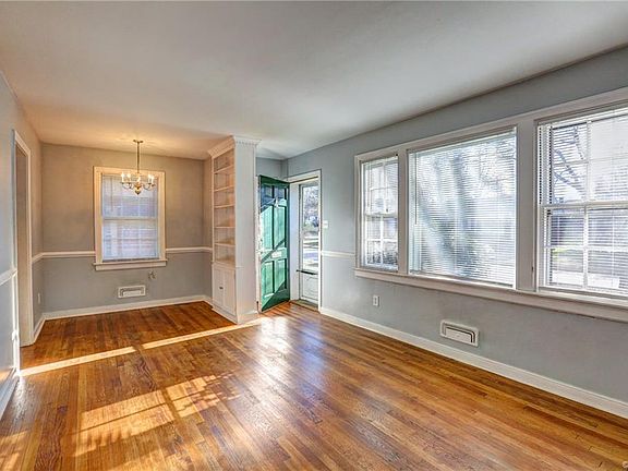 3rd image of 6318 Kensington Ave