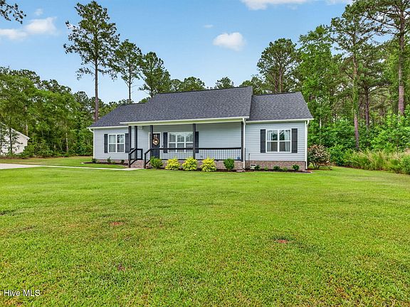 3rd image of 4717 Virginia Dare Drive