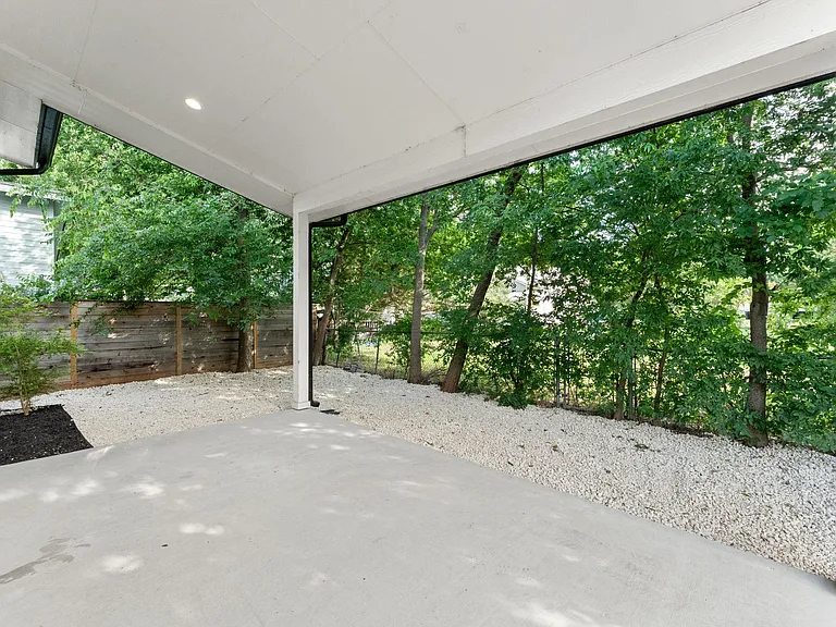6201 Caddie St #2 — Photo 23