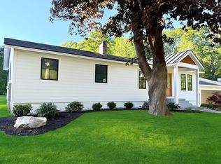 505 Mitchell Road, Cape Elizabeth, ME 04107