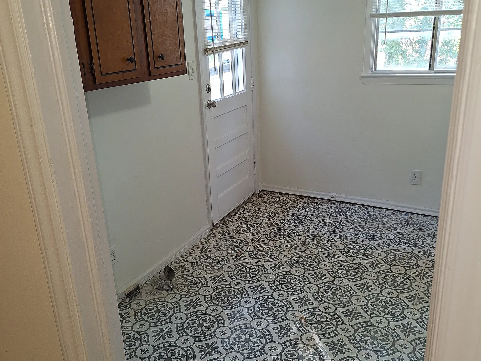 2 bed, 675 sqft, $1,300 — Photo 3