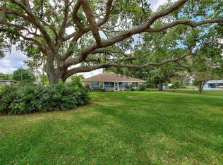 2262 Lake Ariana Blvd, Auburndale, FL 33823