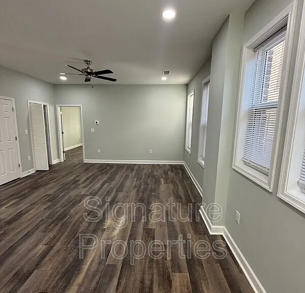 2711 Detroit St #3 — Photo 2