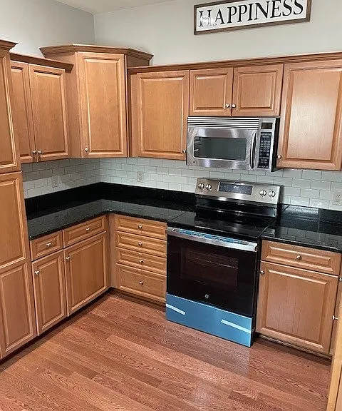 1013 Cumberland Park Dr — Photo 11