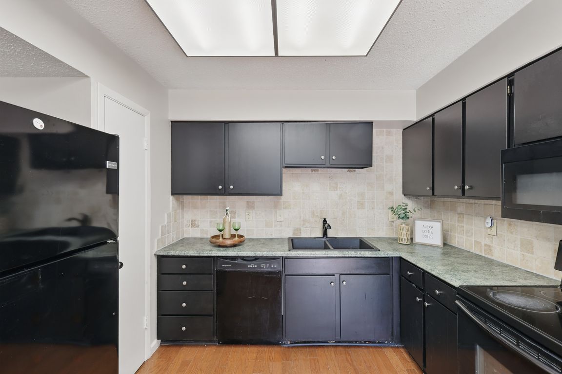 next background image