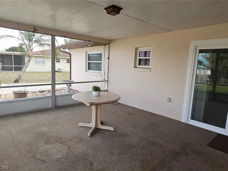 4018 Vilabella Dr — Photo 18