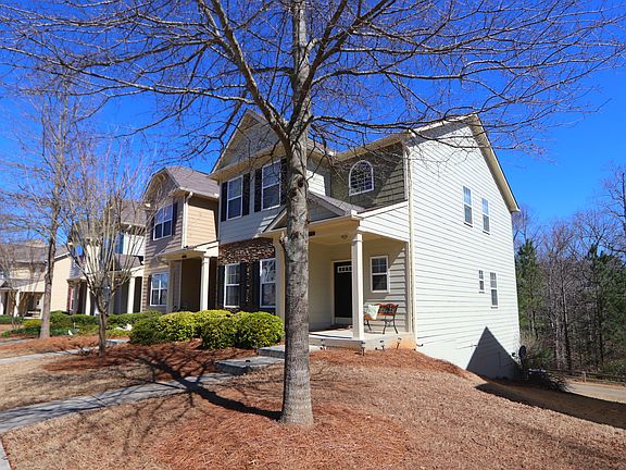 3rd image of 2677 Cedar Dr