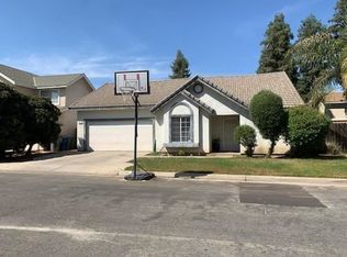 7375 N Woodrow Ave, Fresno, CA
