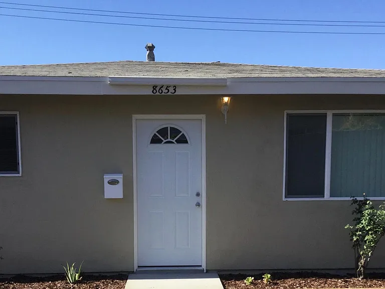 8653 Walker St — Photo 2