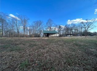 277 Jerry Ayers Rd, Murrayville, GA 30564