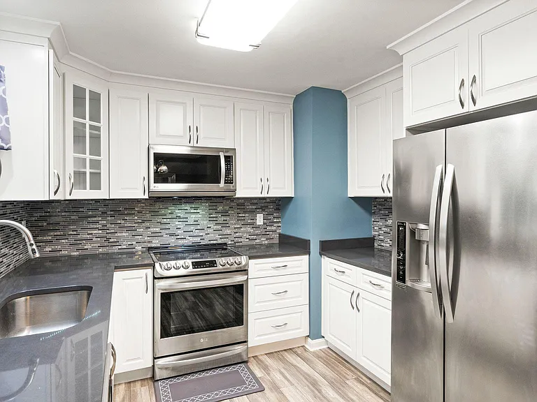 4453 Holly Ave — Photo 14