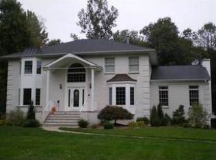 25 Waughaw Rd, Towaco, NJ 07082