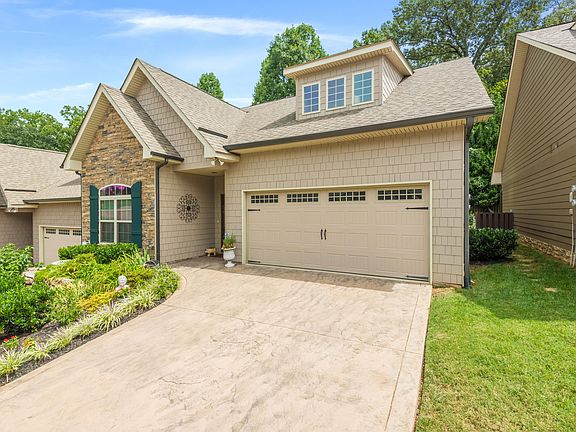 2nd image of 1614 Cottage Wood Way